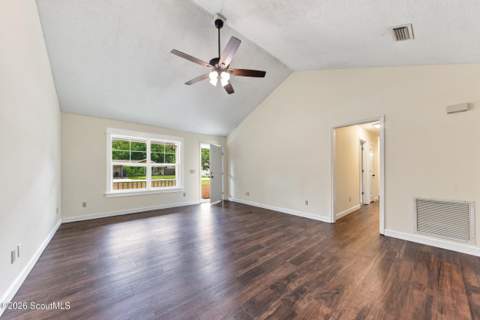 703 E Bay Avenue, Kingsland GA - photo 15 of 32