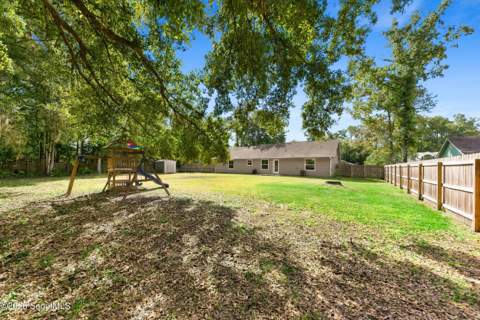 703 E Bay Avenue, Kingsland GA - photo 7 of 32
