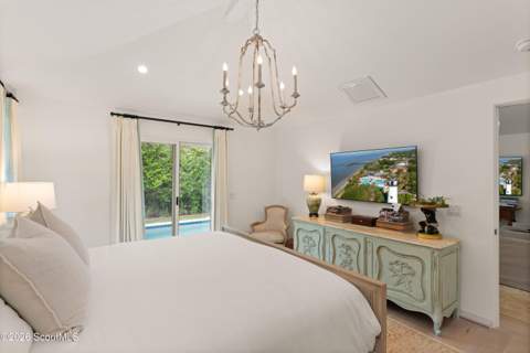 609 Oak Street, St. Simons Island GA - photo 8 of 32
