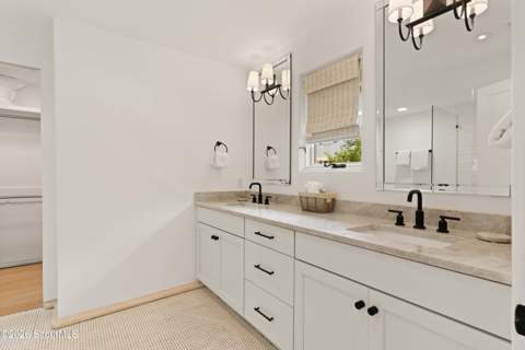 609 Oak Street, St. Simons Island GA - photo 9 of 32