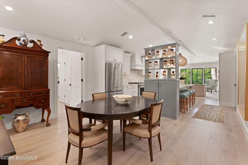 4 bedroom Single Family Residence at 609 Oak Street, Park View, St. Simons Island — photo 4