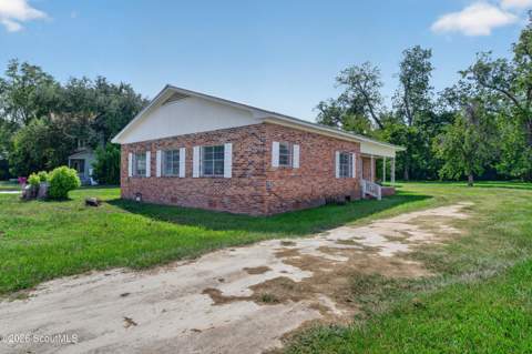 412 NW Central Avenue, Blackshear GA - photo 6 of 31