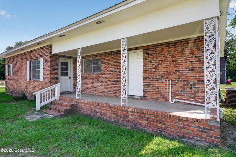 4 bedroom Duplex at 412 NW Central Avenue, No Recorded Subdivision, Blackshear — photo 4