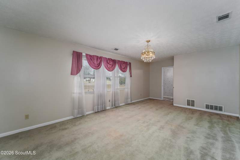 3 bedroom Single Family Residence at 1100 Winona Avenue, Waycross, Waycross — photo 5