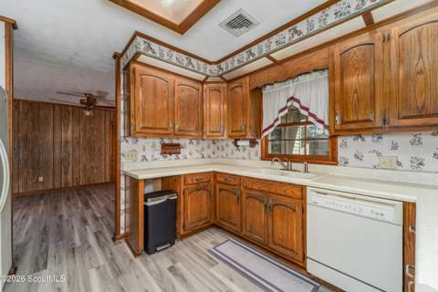 1100 Winona Avenue, Waycross GA - photo 8 of 29