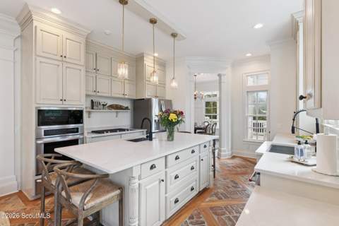 119 Southpoint Drive, St. Simons Island GA - photo 9 of 51