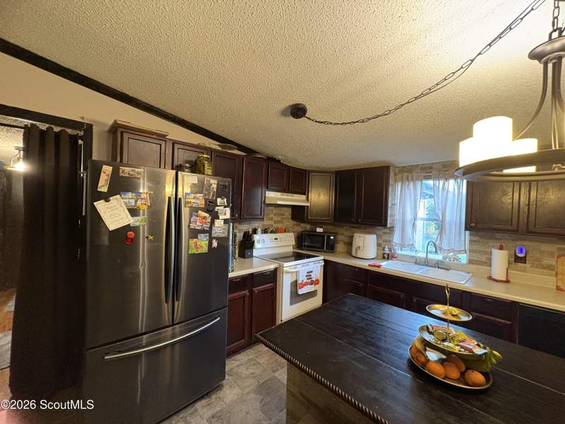 4 bedroom Mobile Home at 5641 Fleetwood Lane, Blackshear, Blackshear — photo 5