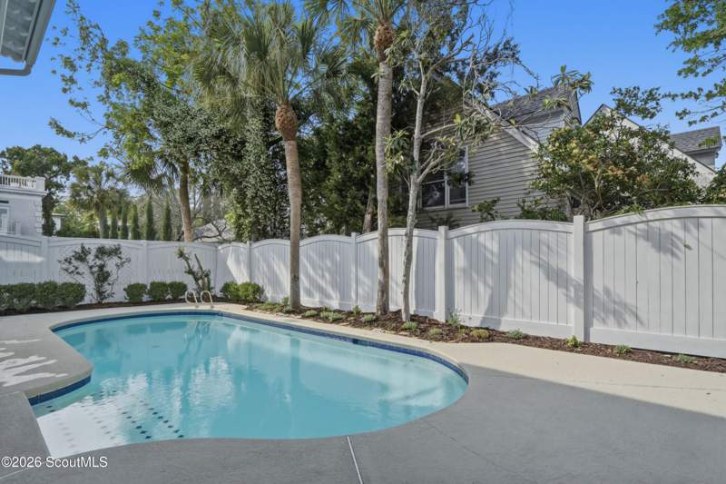 4 bedroom Single Family Residence at 105 Strachan Lane, Butler Mews, St. Simons Island — photo 5