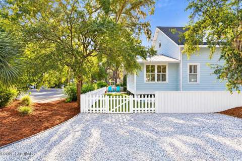 540 Magnolia Avenue, St. Simons Island GA - photo 6 of 54