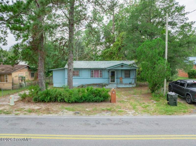 2 bedroom Single Family Residence at 803 Riverside Avenue, Waycross, Waycross — photo 5