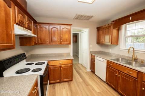 3456 James Street, Patterson GA - photo 8 of 24