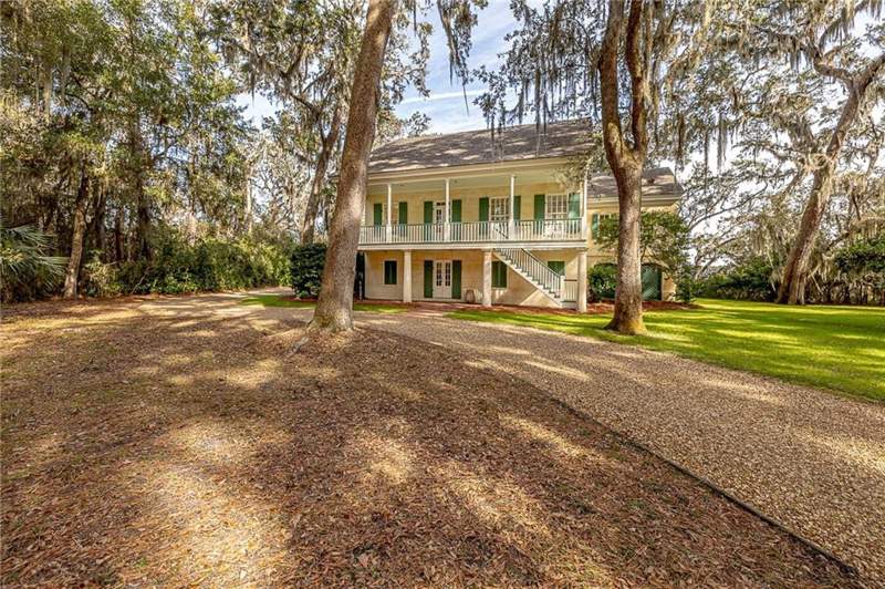 5 bedroom Single Family Residence at 188 Hampton Point Drive, Hampton Point, St. Simons Island — photo 2