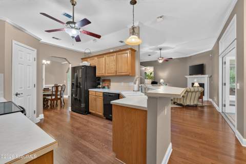 1149 Riverdale Drive, Waycross GA - photo 7 of 32