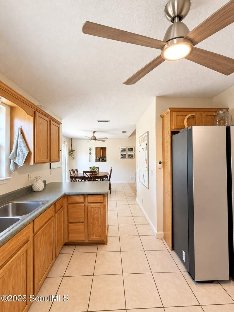 3 bedroom Single Family Residence at 143 Bridgewater Circle, Bridgewater, Brunswick — photo 5