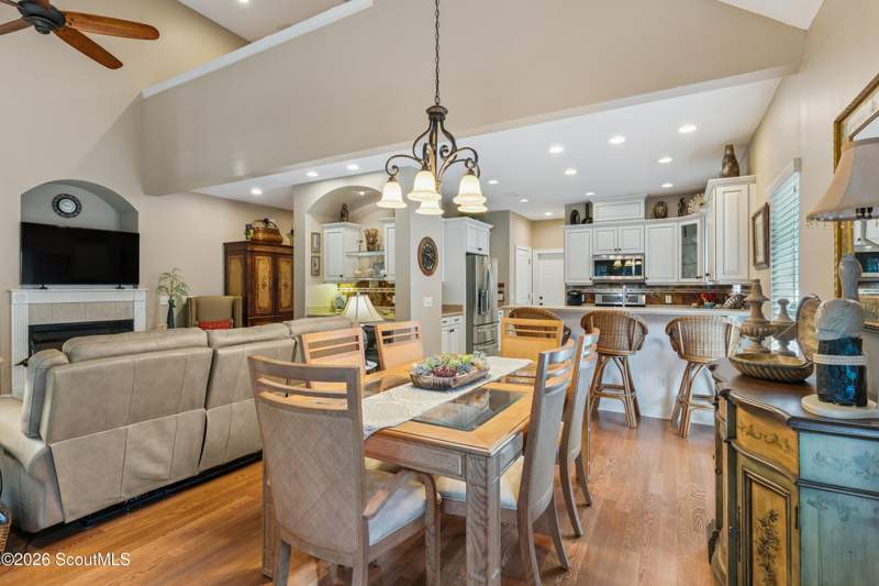 4 bedroom Townhouse at 507 Fox Run Circle, Fox Run, Brunswick — photo 5