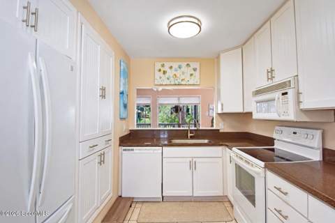 746 Deer Run Villas, St. Simons Island GA - photo 6 of 27