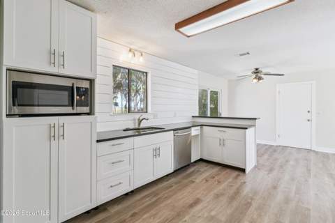 155 Belle Point Parkway, Brunswick GA - photo 10 of 34