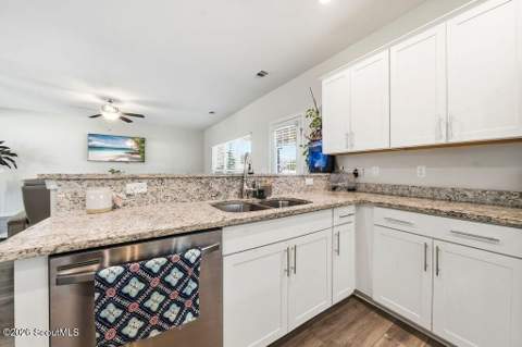 276 Chestnut Drive, Brunswick GA - photo 13 of 41