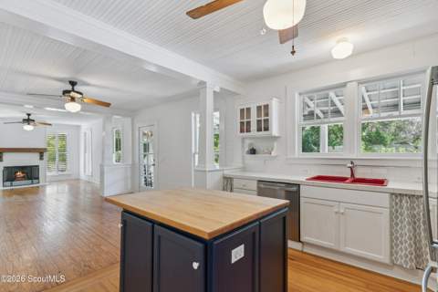 4316 1st Street, St. Simons Island GA - photo 10 of 31