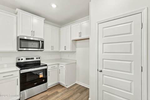 1060 Lakes Boulevard, Brunswick GA - photo 12 of 33