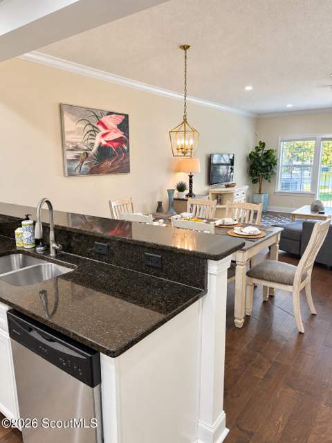 102 Mariners Circle, St. Simons Island GA - photo 10 of 32