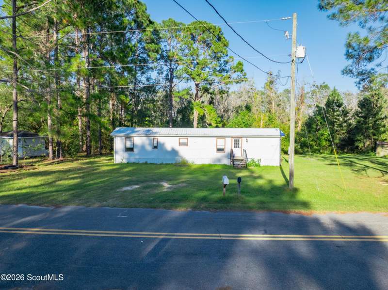 2 bedroom Mobile Home at 6544 Hacklebarney Drive, Blackshear, Blackshear — photo 5