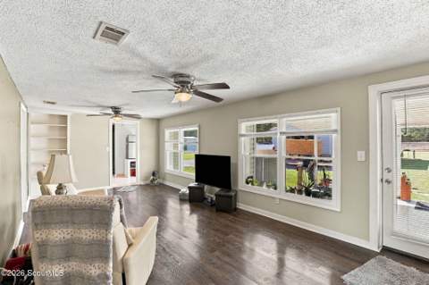 3027 Albany Avenue, Waycross GA - photo 9 of 41
