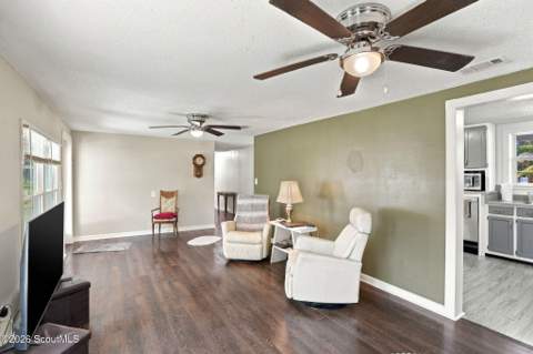 3027 Albany Avenue, Waycross GA - photo 11 of 41