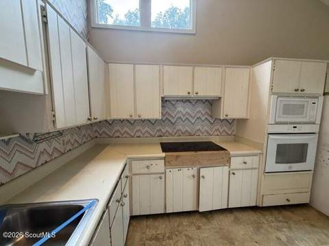 208 King Cotton Road, Brunswick GA - photo 10 of 23