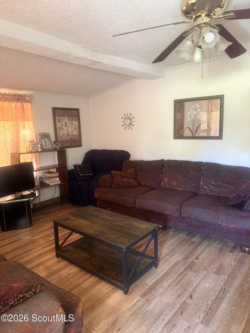 3 bedroom Single Family Residence at 706 W Poplar Street, Jesup, Jesup — photo 5