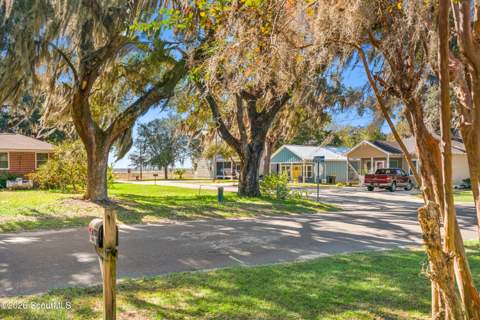 310 Second Street, Darien GA - photo 7 of 45
