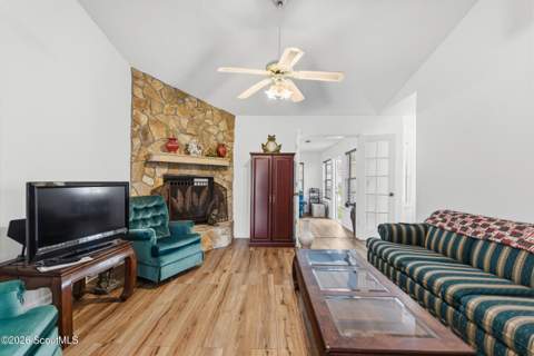 102 Lake Wellington Drive, Kingsland GA - photo 11 of 33