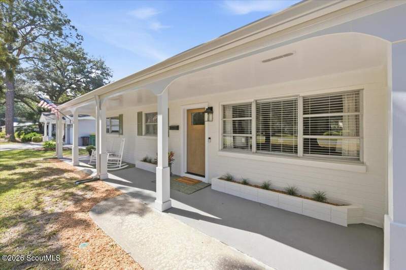 4 bedroom Single Family Residence at 826 N Beachview Drive, Palmetto, Jekyll Island — photo 5
