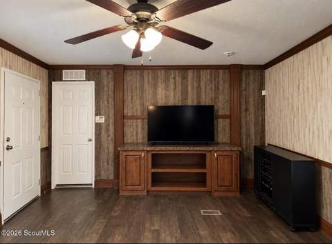 307 Shady Oaks Circle, Hoboken GA - photo 8 of 19