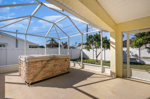2035 Sea Avenue, Indialantic FL - photo 21 of 27
