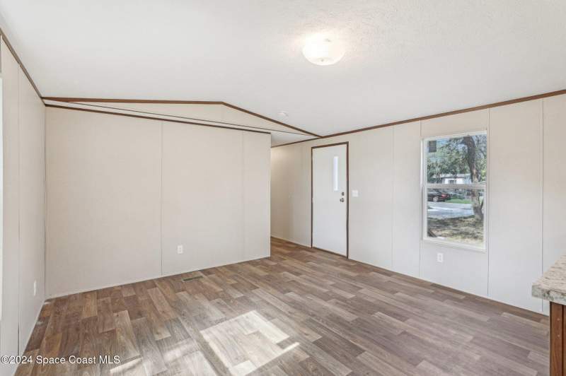 3 bedroom Manufactured Home at 3245 Keith Lane, Oakwood Village, Mims — photo 5