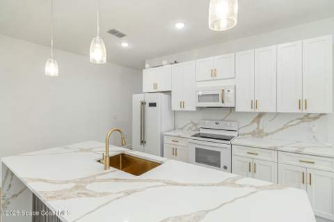 435 Goldsmith Avenue, Palm Bay FL - photo 6 of 25