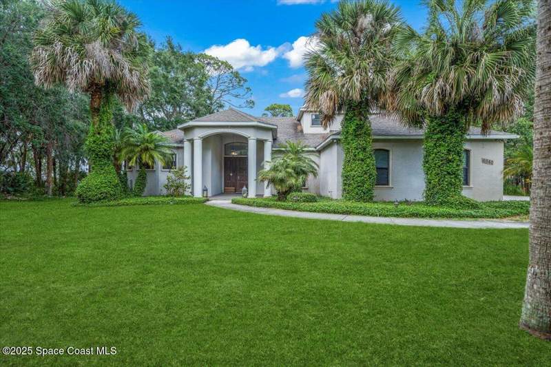 5 bedroom Single Family Residence at 6340 N Highway 1, Cocoa, Cocoa — photo 4