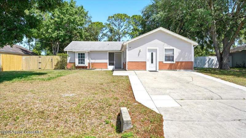 3 bedroom Single Family Residence at 6615 Dock Avenue, Port St John Unit 7, Cocoa — photo 5