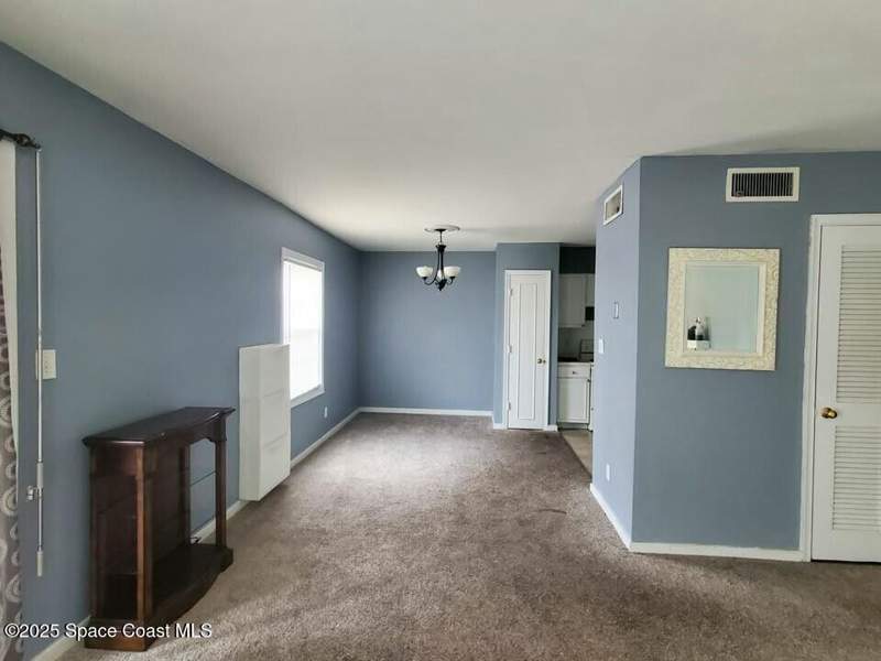 2 bedroom Condominium at 125 E Colonial Court #D, The Jamestown Condo, Indian Harbour Beach — photo 5