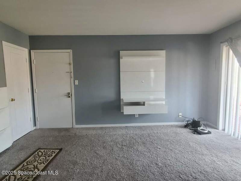 2 bedroom Condominium at 125 E Colonial Court #D, The Jamestown Condo, Indian Harbour Beach — photo 3
