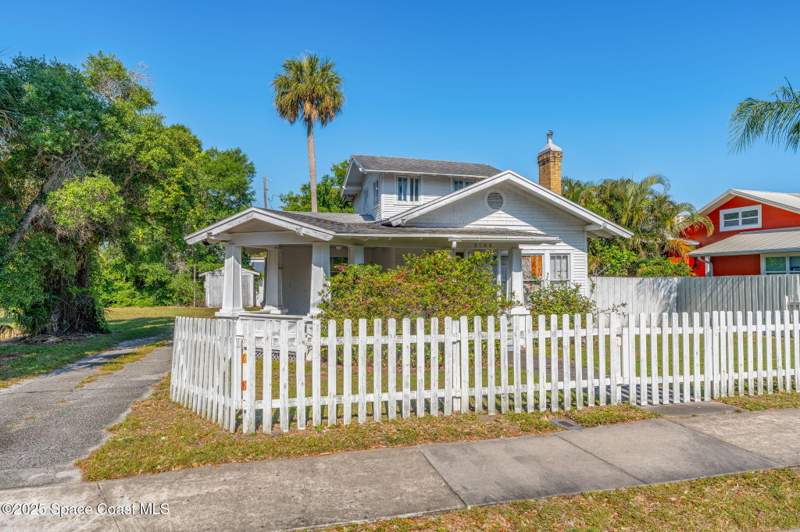 2 bedroom Single Family Residence at 2106 Vernon Place, Powells and Henleys Resubd, Melbourne — photo 4