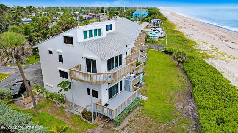 2 bedroom Condominium at 2711 S Highway A1a, Summerwind Condo, Melbourne Beach — photo 4