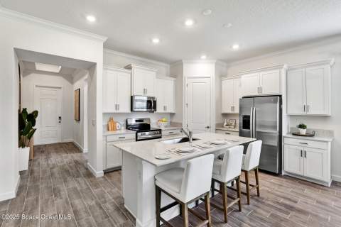 853 Antibes Court, Palm Bay FL - photo 8 of 22