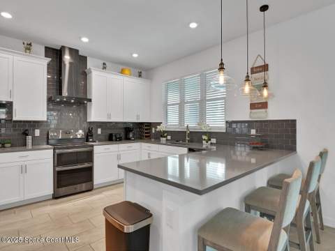 475 Strand Drive, Melbourne Beach FL - photo 7 of 41