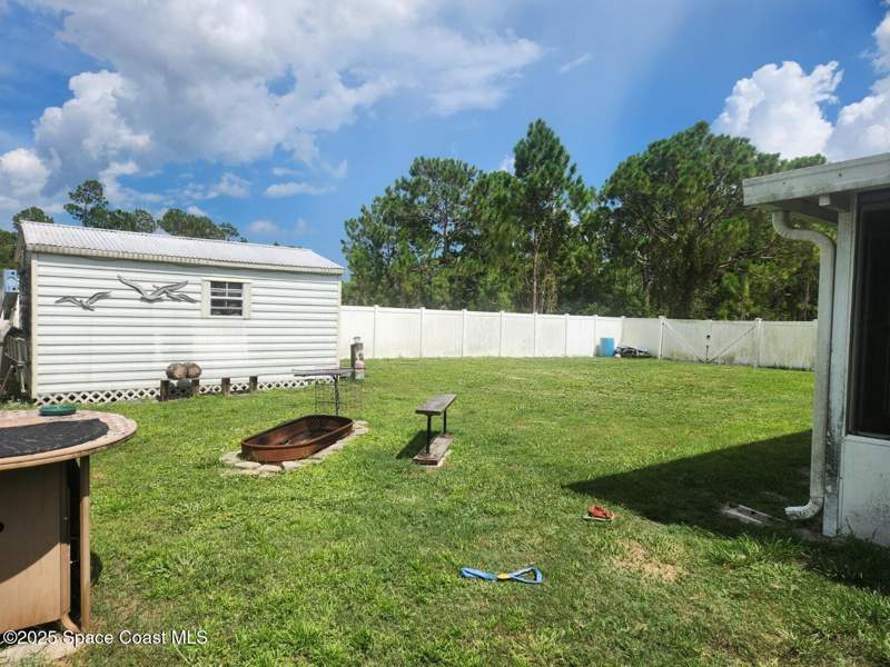 3 bedroom Single Family Residence at 2971 SE Gabrysh Avenue, Port Malabar Unit 25, Palm Bay — photo 3