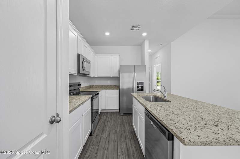 3 bedroom Single Family Residence at 884 Aruba Avenue, Port Malabar Unit 12, Palm Bay — photo 4