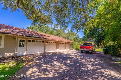 150 Utopia Circle, Merritt Island FL - photo 7 of 52