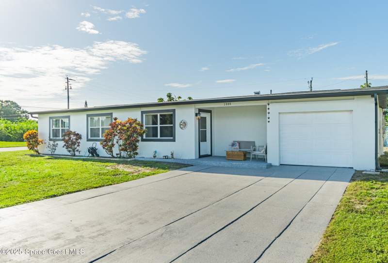 4 bedroom Single Family Residence at 2996 Garden Terrace, Palm Bay, Palm Bay — photo 3