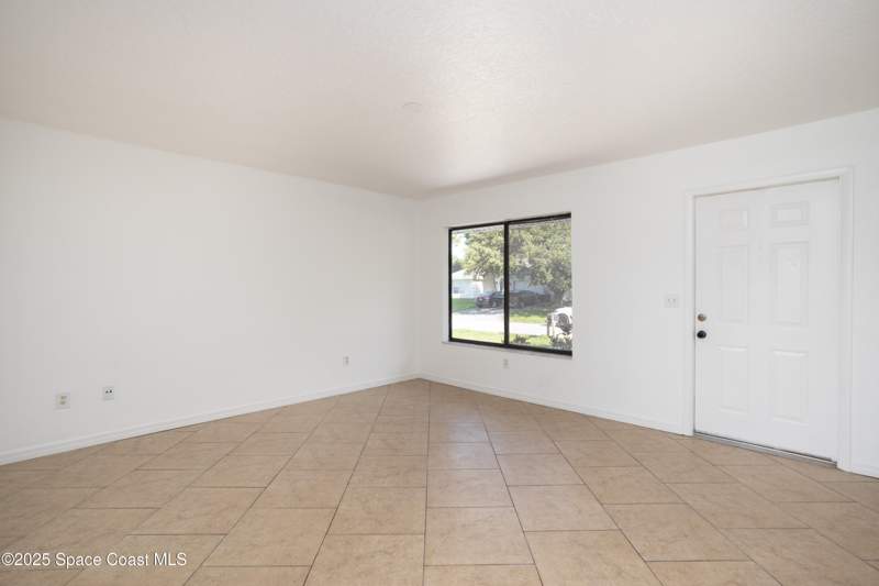 3 bedroom Single Family Residence at 670 Altona Street, Port Malabar Unit 48, Palm Bay — photo 5